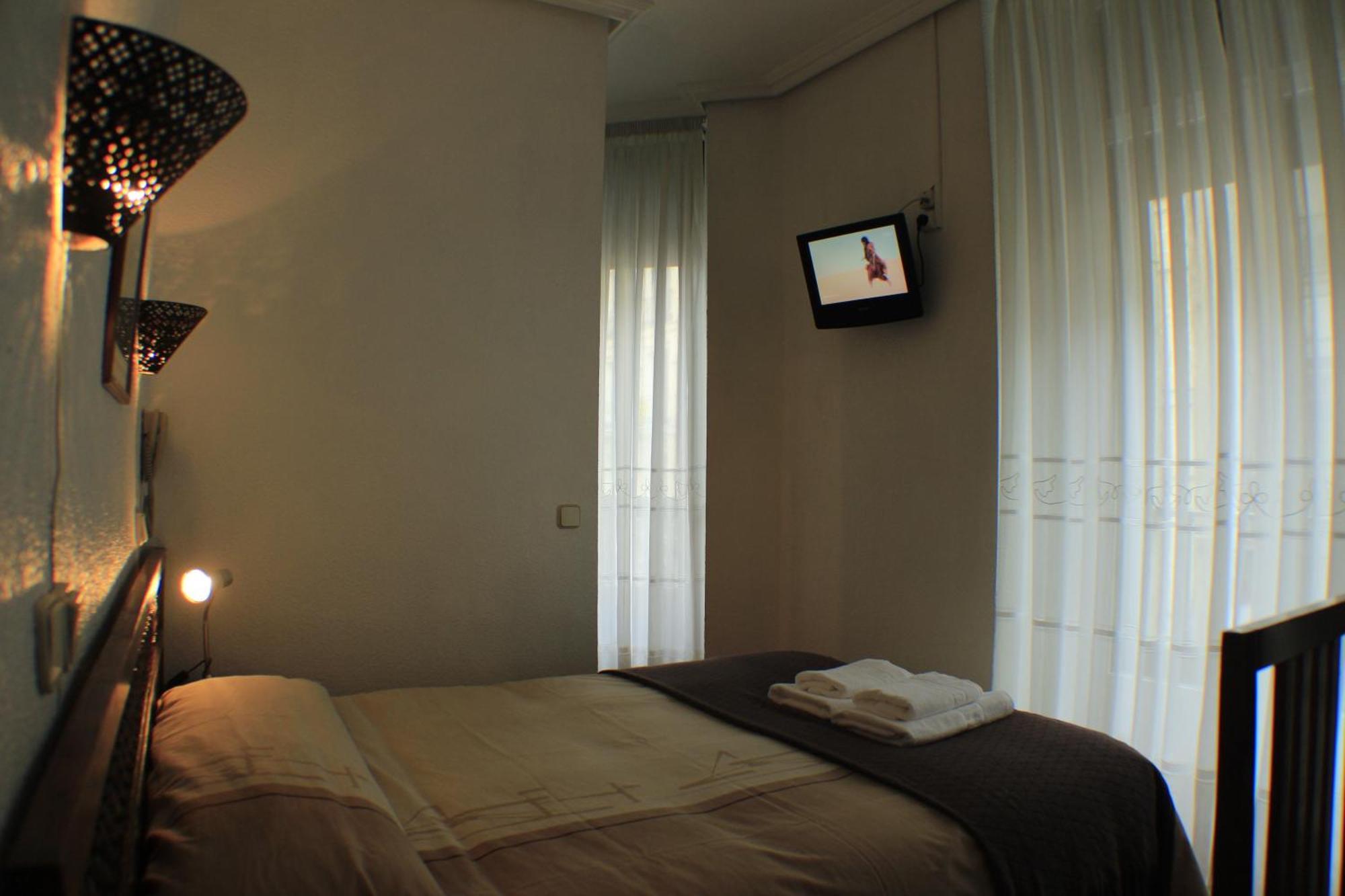 Hostal Esmeralda — Fotos 1
